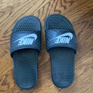 Hardly worn Nike slides